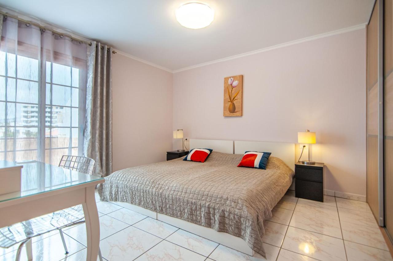 Garden City Apartment Playa Feñabe エクステリア 写真